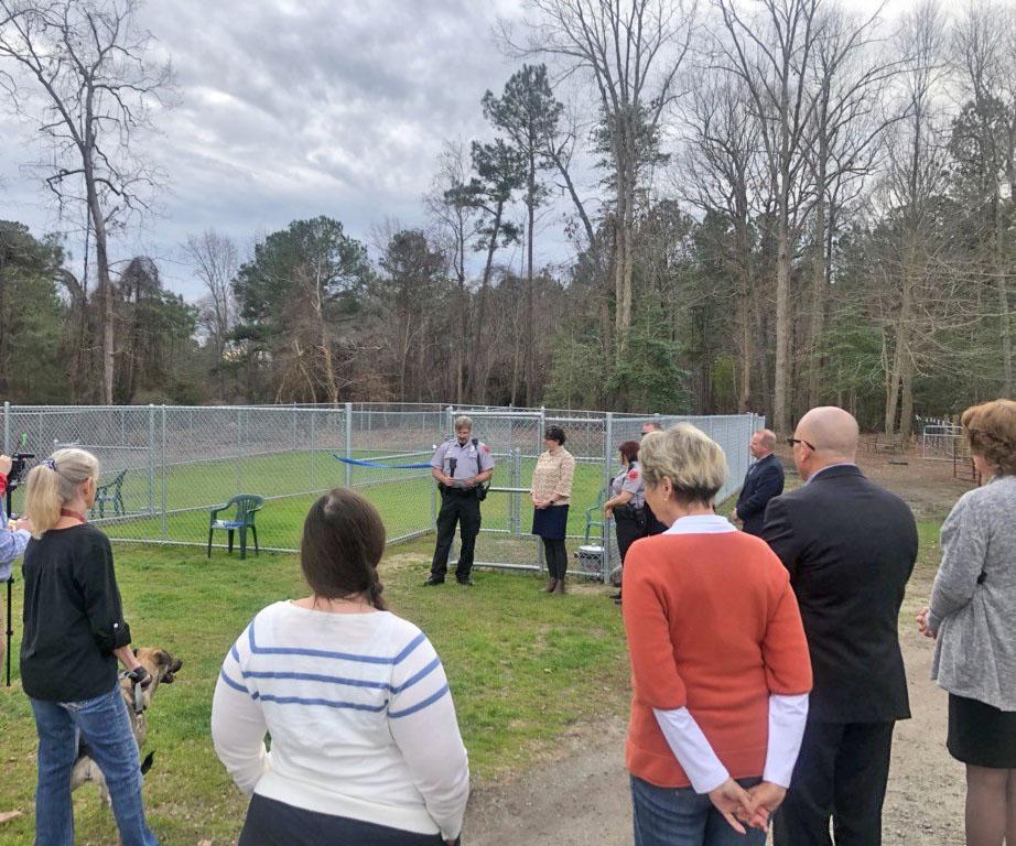 Gloucester Co Animal Shelter Has New Enclosure Thanks to Grant
