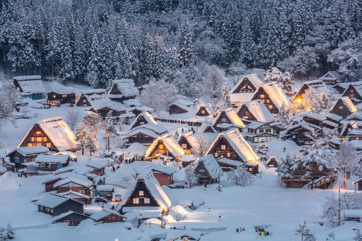 Snowy Shirakawago Village=