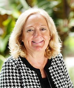 headshot of Dr. Lola Hidalgo-Calle