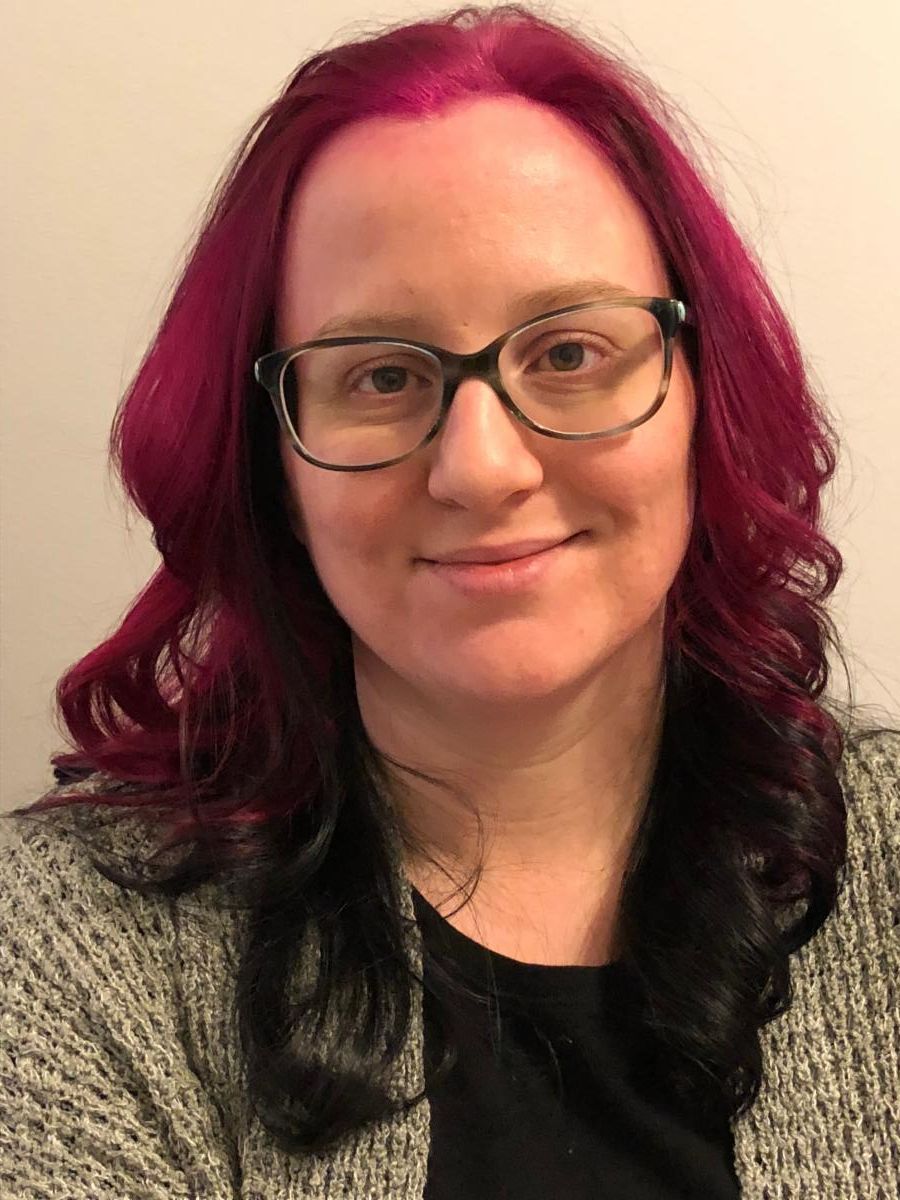 headshot of Erin Setelius