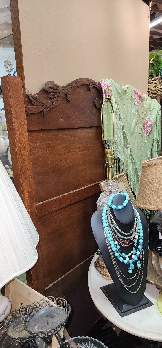 ANTIQUES Estate Sale 4/224/23, Sat & Sun