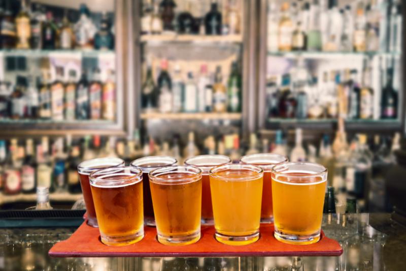 beer_flight_at_bar_2.jpg