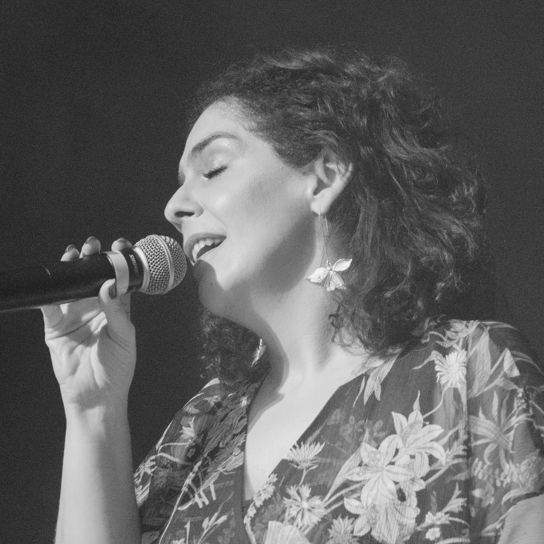 An Evening of Bossa Nova - Fernanda Cunha