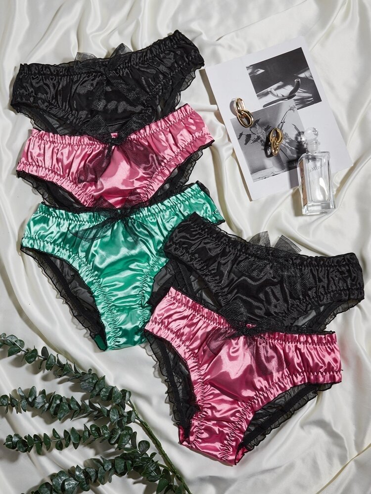 12 Pack Lipsticks And QUEEN Panties!