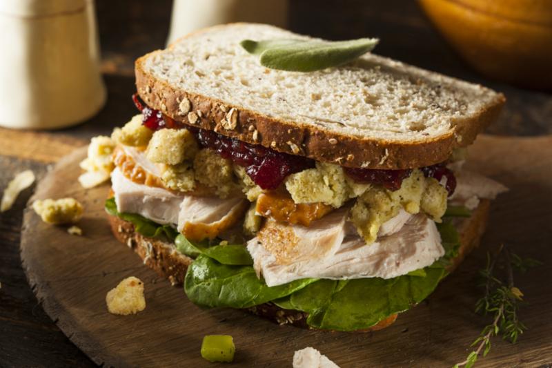 leftover_turkey_sandwich.jpg