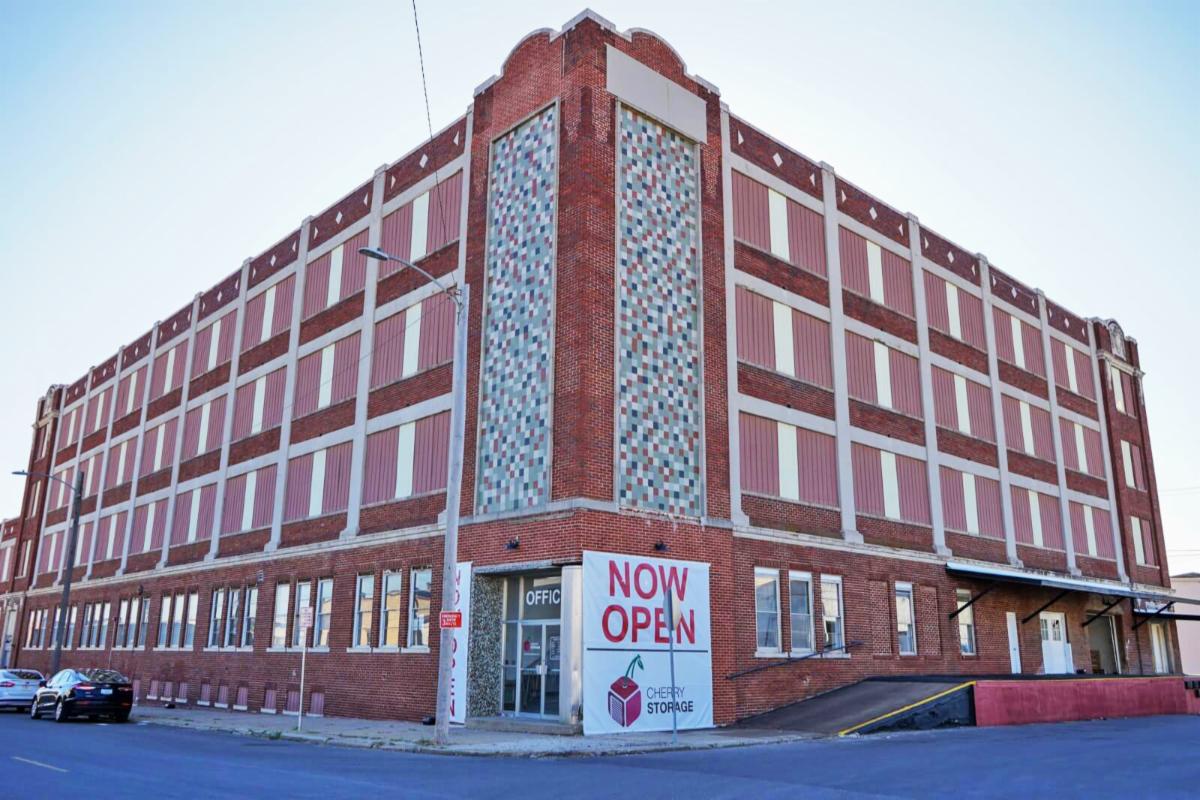 PRICE REDUCTION Cherry Storage St Joseph, MO