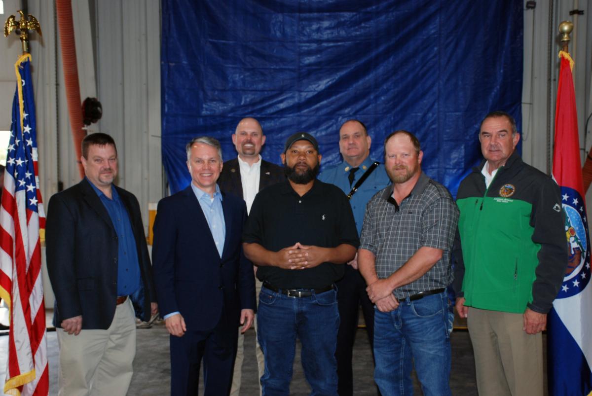 SE I-57 Ceremony Woods and Estes.jpg