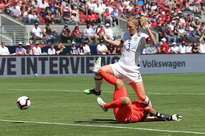 5-12-19 - US Women's Socer - Darren Yamashita