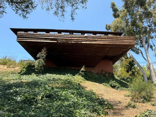 Photo of the exterior of Sturges House by Patrick Schwarz