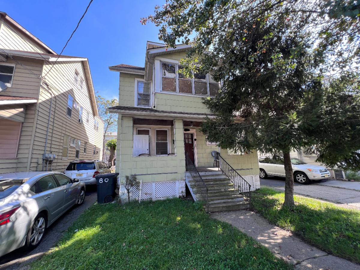 OFFMARKET 3 FAMILY HOME IRVINGTON NJ STARTING 350,000