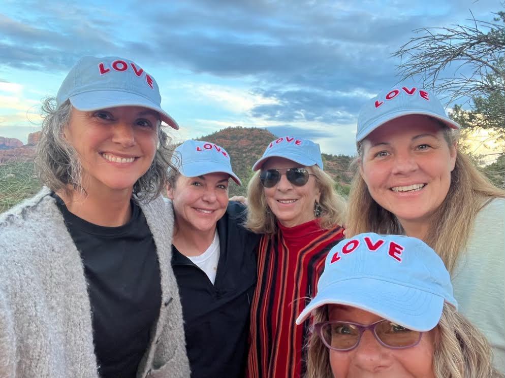 love hats Full Moon 2022