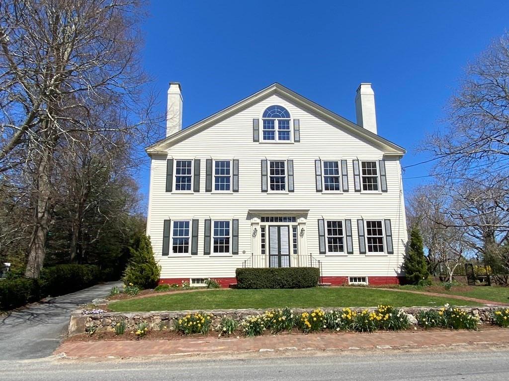 Sweeping Views of Padanaram Village? Yes Please!!!