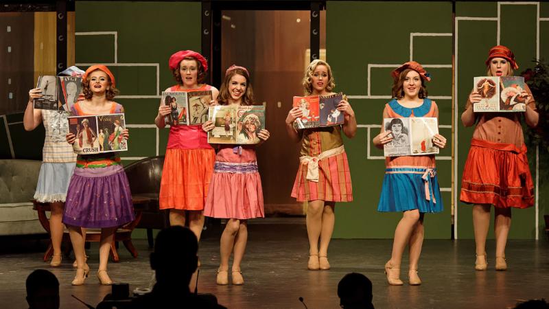 Students perform _Thoroughly Modern Millie_