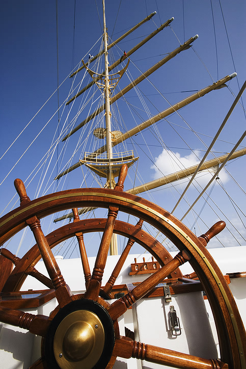 sail_boat_wheel.jpg