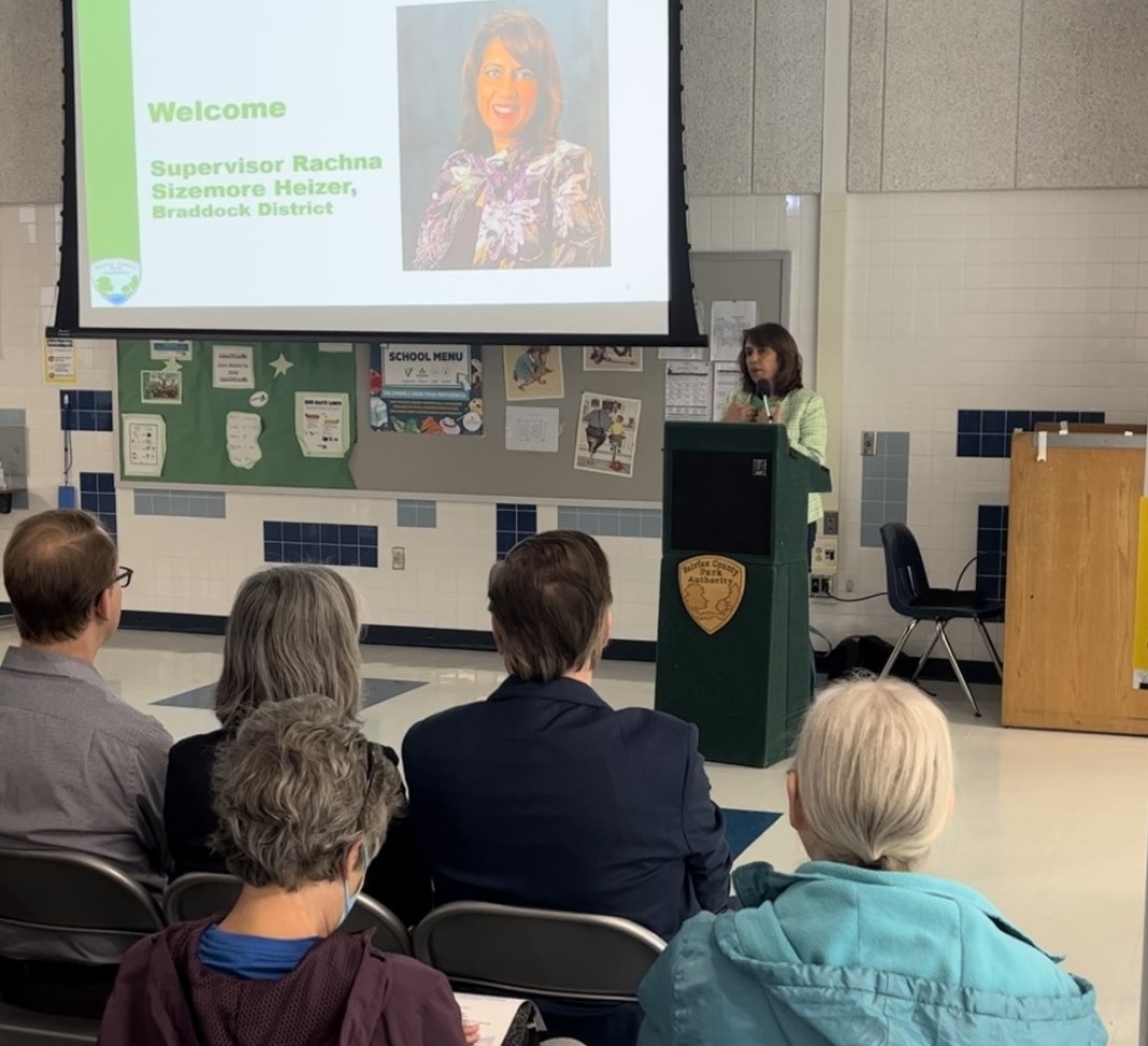 Supervisor Sizemore Heizer kicks off the community meeting about the Audrey Moore RECenter