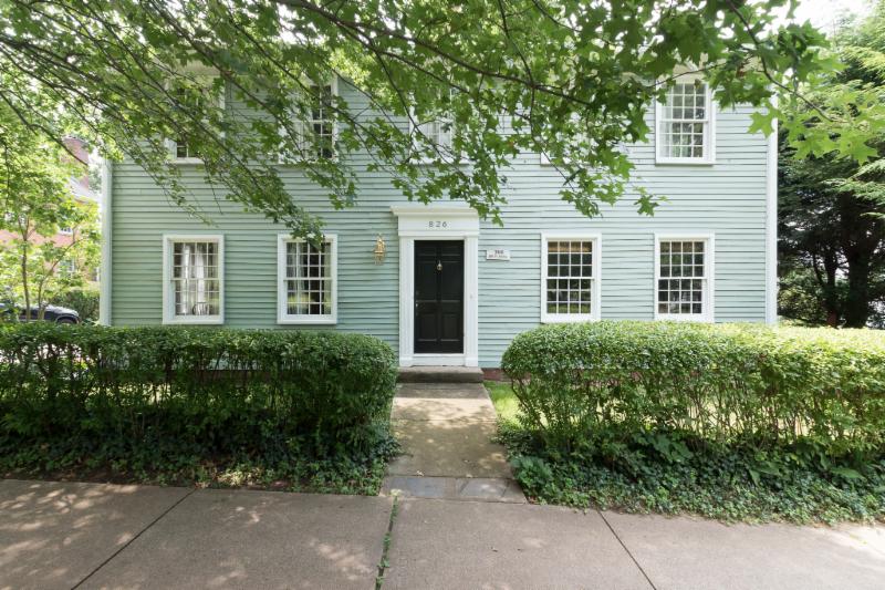 826 Worthington Ridge, Historic Berlin, CT 479,900