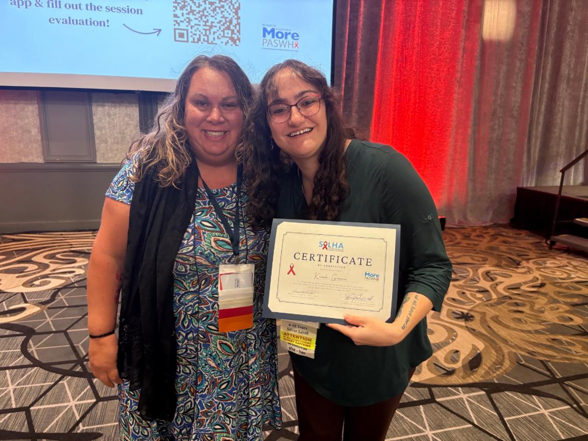 Karah Greene with conference attendee