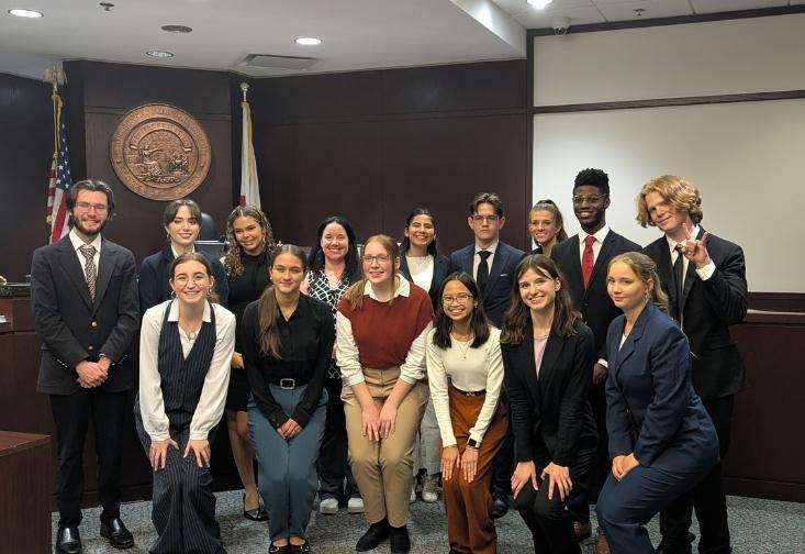 A group photo of the students who participated in the mock trial