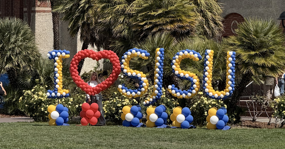 Balloons on SJSU's Tower Lawn arranged in the shape of I <3 SJSU.