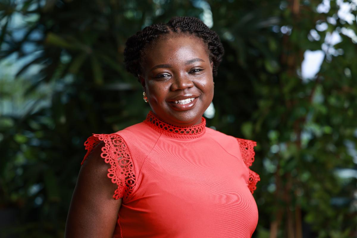 Lily Botsyoe, doutoranda da Universidade de Cincinnati e membro ativo da comunidade da ICANN.
