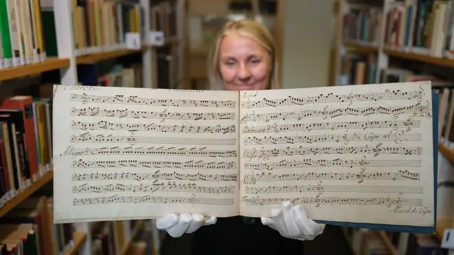 manuscript of Ganz kleine Nachtmusik