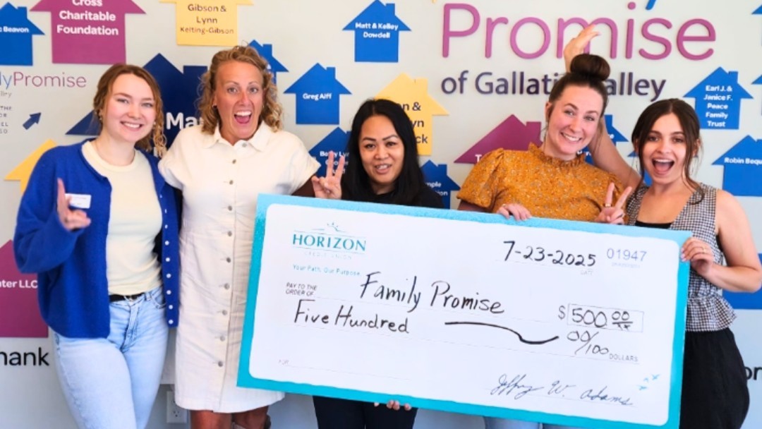Horizon CU donation to Family Promise