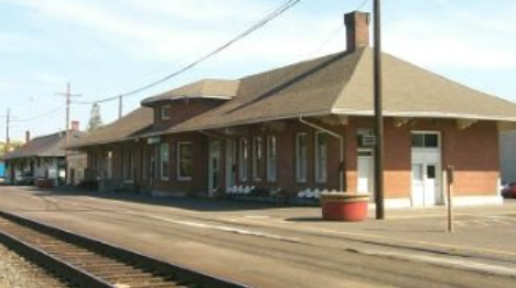 Eugene Depot train station and tracks