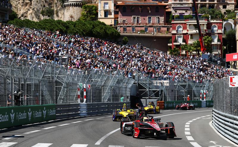 Mahindra Monaco