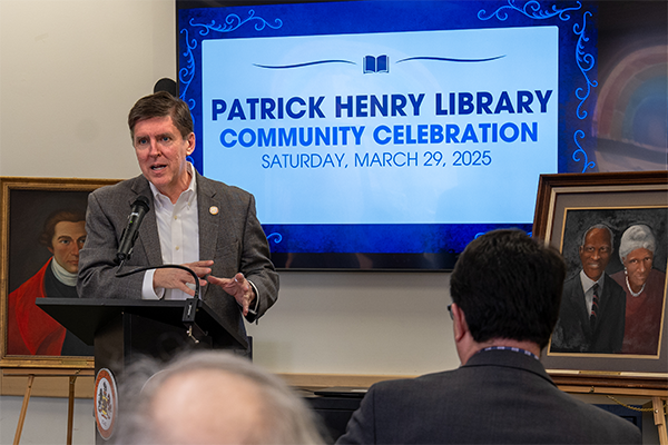 Patrick Henry Library closing event