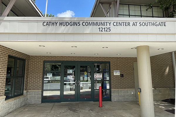 Cathy Hudgins Community Center Entrance