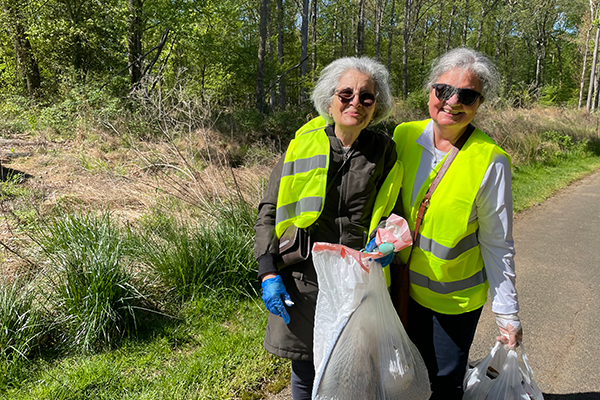 Tysons Forest cleanup participants