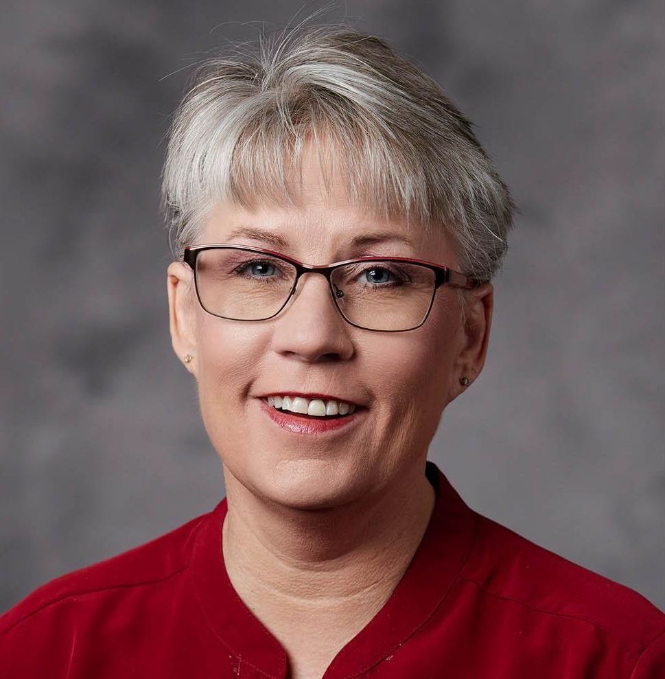 Studio headshot of Elora