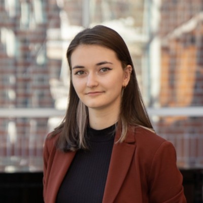 Darby Steinman headshot