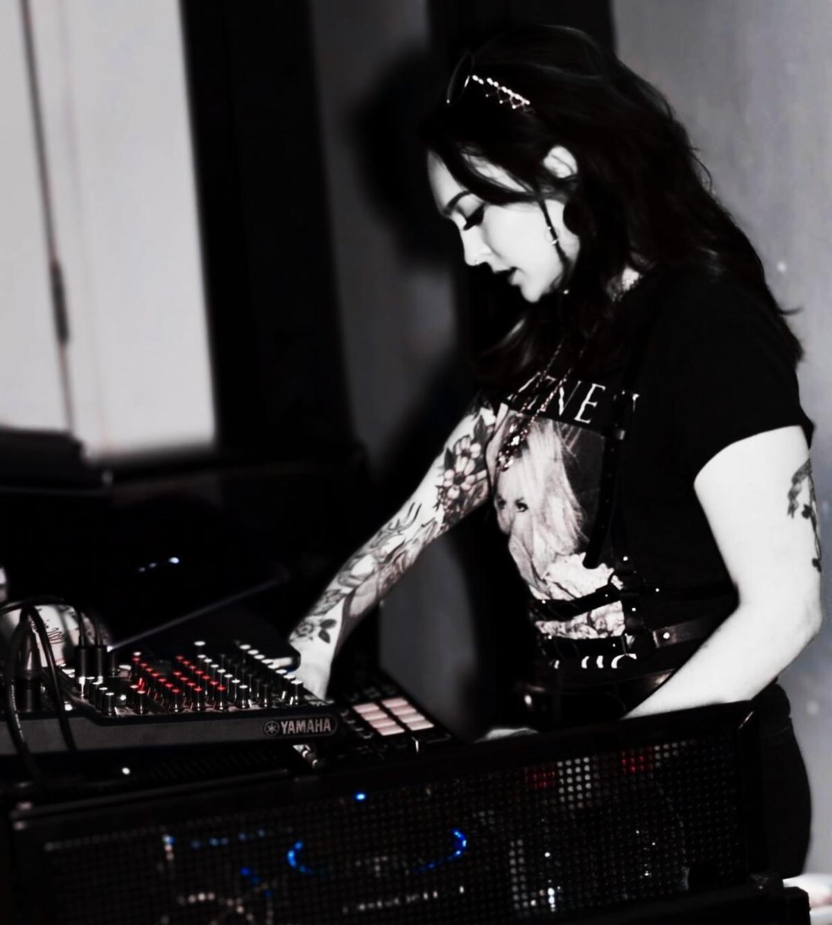 dj raven