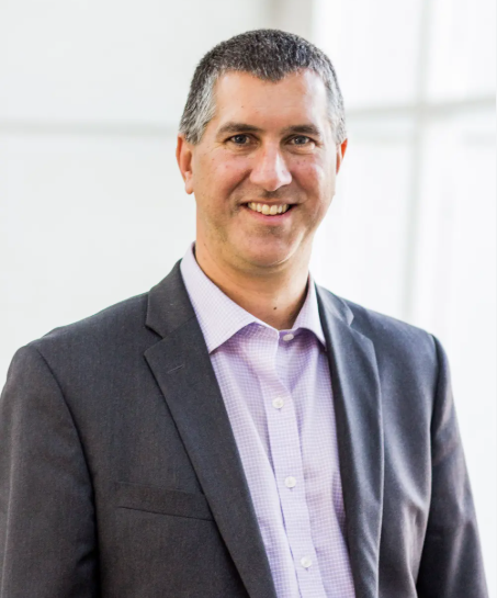 Headshot of Peter Anastor. 