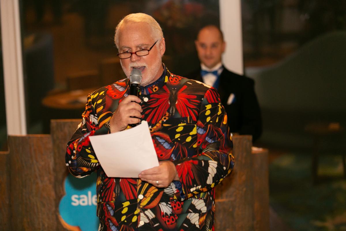 Auctioneer Steven Godfryd