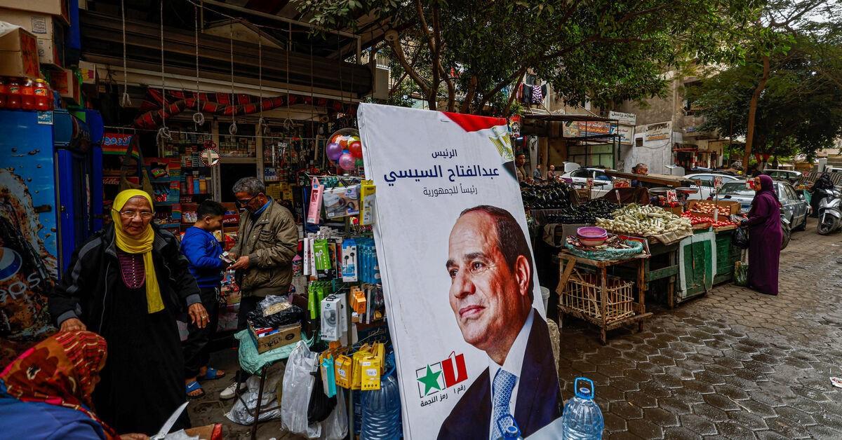 A campaign poster in Cairo for the Egyptian president, Abdel Fattah el-Sisi. The war in Gaza has shifted attention away from economic problems that were hobbling him. Credit: Khaled Desouki/AFP - Getty Images