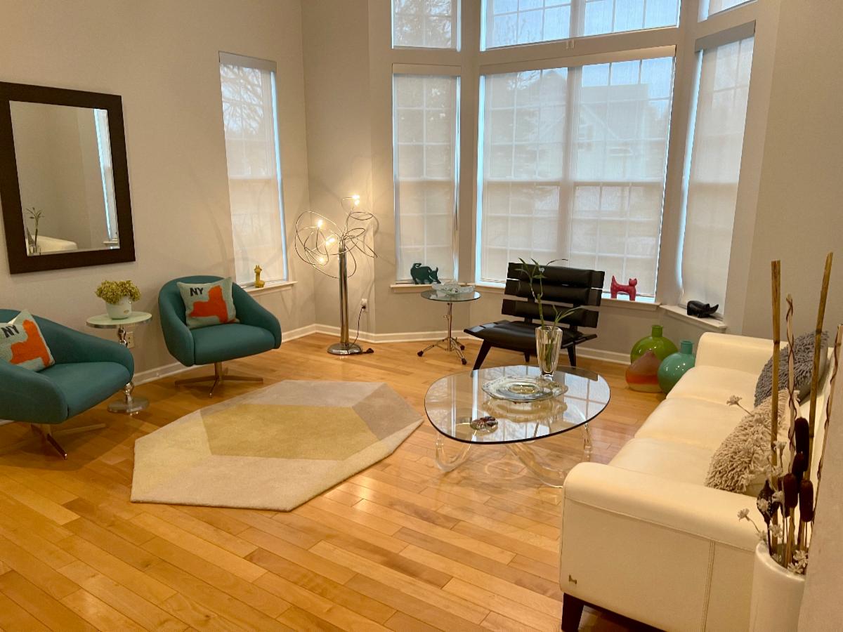 DIAMOND TAG SALES Our CONTEMPORARY & POST MODERN Home Contents Online