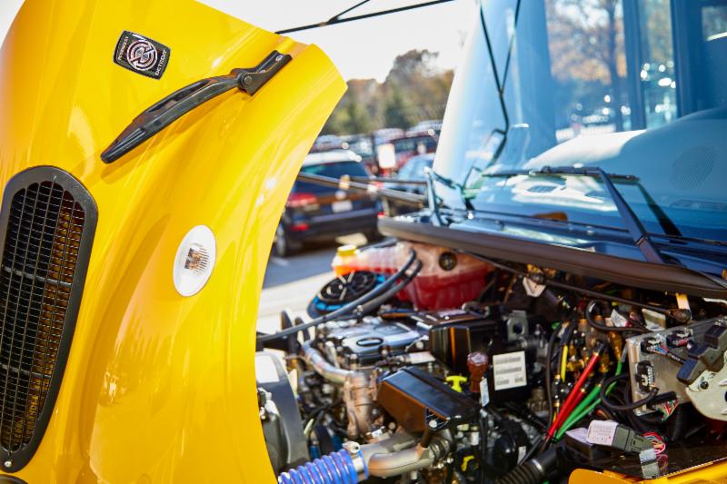 Detroit DD5 engine in the Saf-T-Liner C2