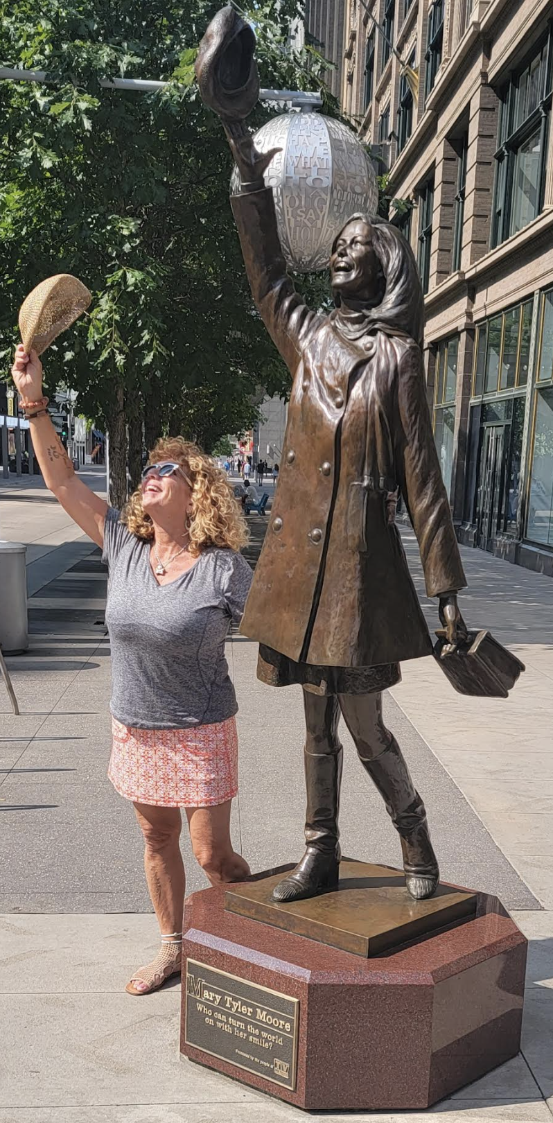Suz and MTM statue