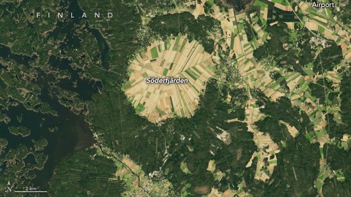 A natural-color Landsat 9 satellite image of Söderfjärden in northern Finland near the Gulf of Bothnia. Text in this image highlights an airport, Finland and Söderfjärden. This image was acquired on September 19, 2024. 