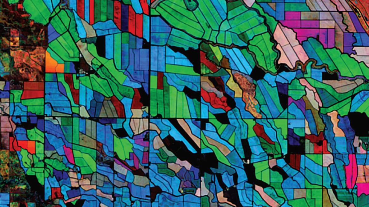 multitemporal Enhanced Vegetation Index-2 information from HLS for an area of irrigated cropland of Central California