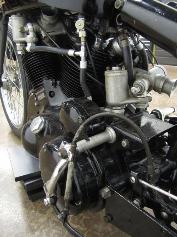 vincent-black-lightning_5