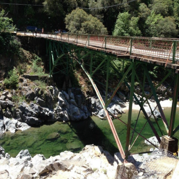 Edwards Crossing Bridge
