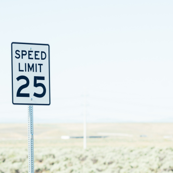 25 mph speed limit sign