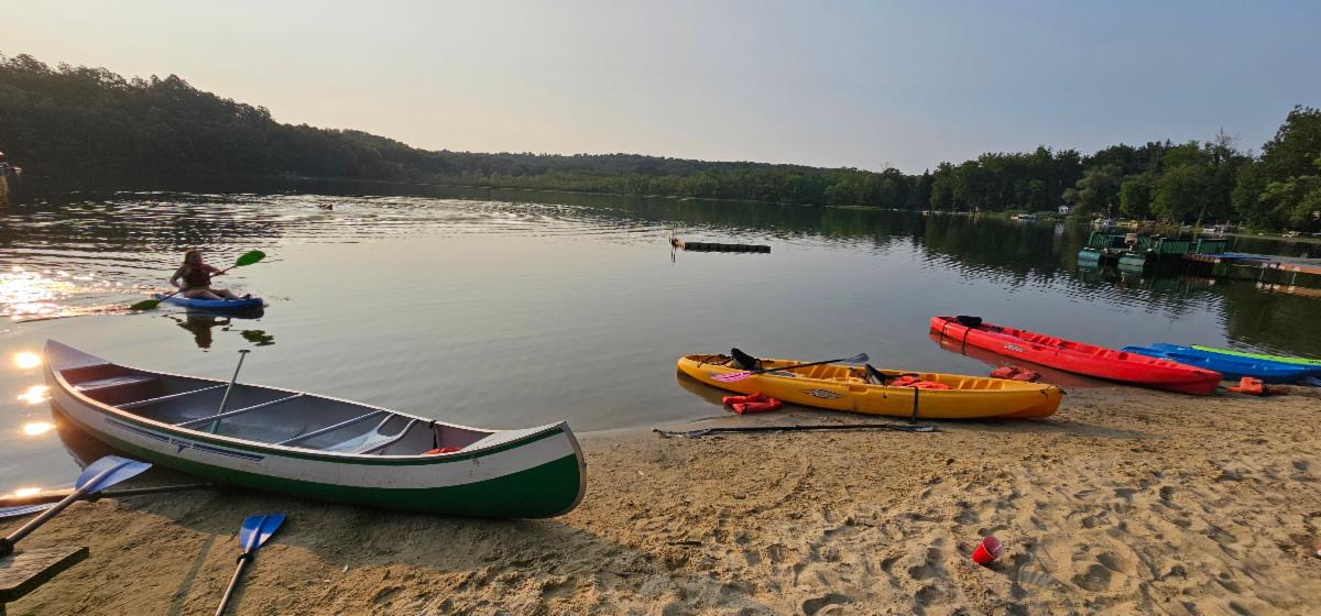 canoes at Cranford West