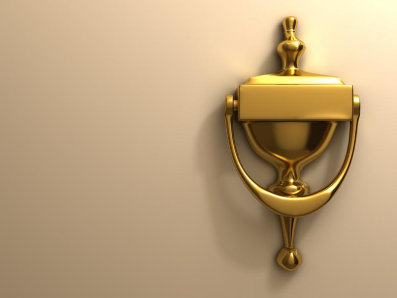 knocker_door_gold.jpg