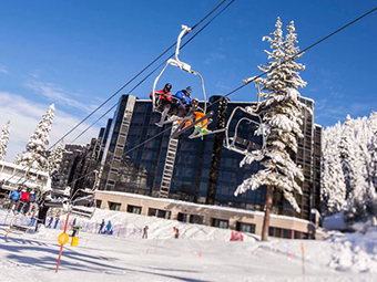 Everline Resort Lake Tahoe chairlift