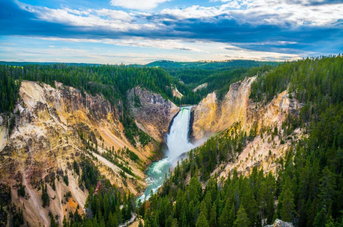 Yellowstone 2.jpg