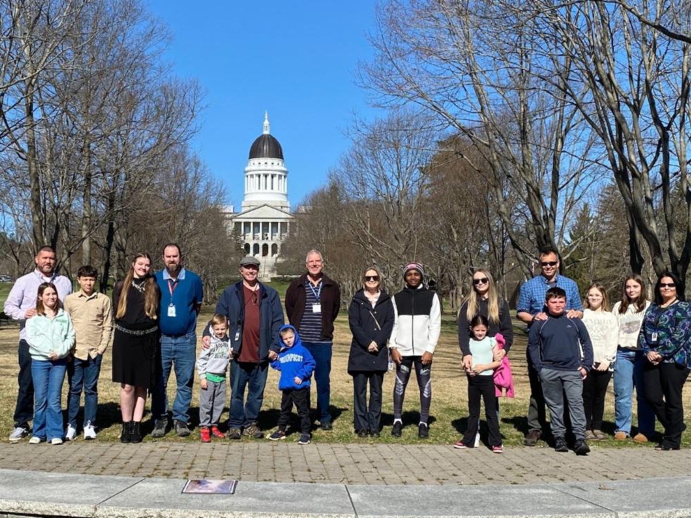 Image of Dave Hunt leading a Capitol Park tour group.